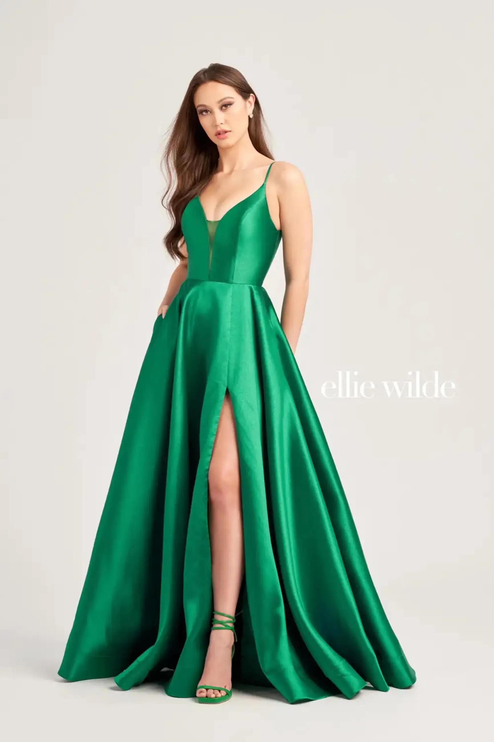 Our Fave Satin Prom Dresses for 2024 Mobile Image